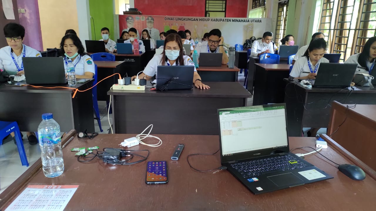 Pelatihan Junior Office Operator Pemerintah Daerah Minahasa Utara